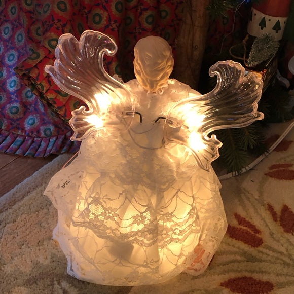 Holiday Classics treetop/tabletop animated Angel Figurine - Picture 5 of 12